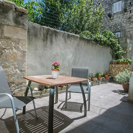 Casa de hóspedes Mendi Trogir