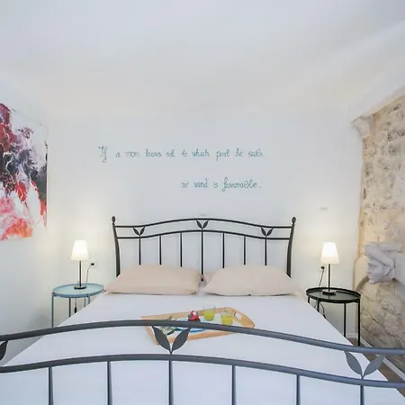 Gasthuis Mendi Trogir