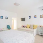 Guest house Mendi