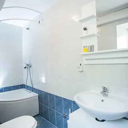 Mendi 3* Трогир