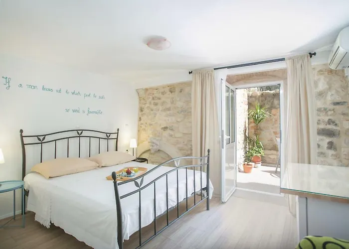 Konukevi Mendi Trogir